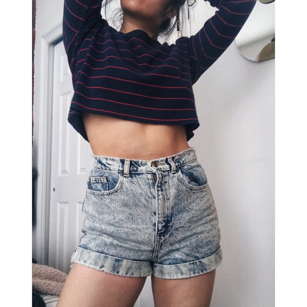 Levi’s cropped navy / red striped thermal top